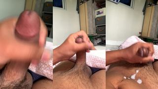 ASIAN HOT GUY CUM IN MOUTH