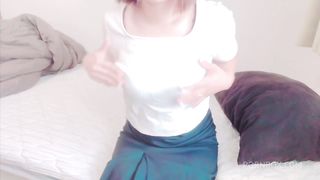 仕事終わってお風呂に入らずムラムラしてそのままオナニーするOL。