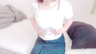 仕事終わってお風呂に入らずムラムラしてそのままオナニーするOL。