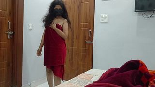 NEWLY MARRIED HOT GIRL FUCKED BY BOYFRIEND IN HOTEL ROOM !!