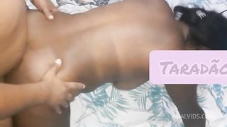 Gozando gostoso no rabo da preta