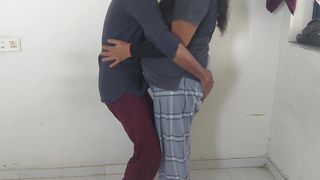 YOUNG BOY FUCK DESI GIRL IN PUBLIC HOLE