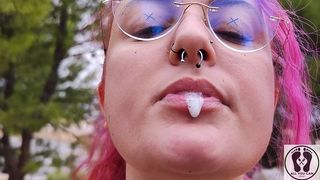 PUBLIC OUTDOOR RISKY RUNNING SPORT NAKED PUBLIC IN PARK