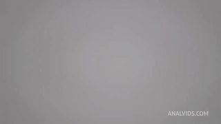 Perfect ass milf comes to her stepbrother to help her with her college photo section