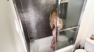 Shower Sex with Sub Slut Apricot Pitts and Steve Rickz