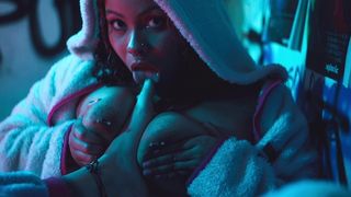 LESBIAN BABE WORSHIPING HER GIRLFRIEND S FEET