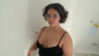 SOLD! REAL ESTATE ADVISOR FUCKS TO SECURE SALE