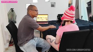 aluna faz sexo com professor em troca de nota pra passar de ano.