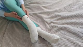 SOCKS OVER PANTYHOSE IS A GREAT OUTFIT FOR SOCKJOB