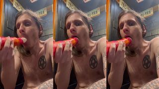 DEEP THROAT’S HORSE COCK DILDO