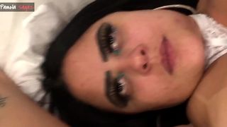 APARECEU AQUI NO MEU APE DEI UM CHA DE XOTA NELE