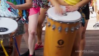 POCAHONTAS CARIOCA em LA FURIA DA CORRETORA 2