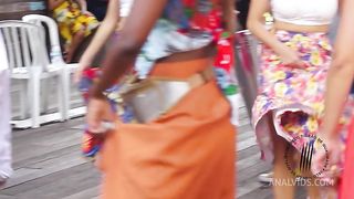 POCAHONTAS CARIOCA em LA FURIA DA CORRETORA 2