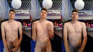 DESNUDO EN LA BARRA DEL BAR