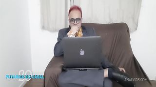 Cavalona receives dick in the mouth and in the ass and rolls tasty