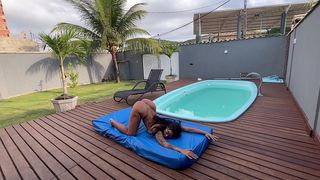 MAIS GOSTOSA A NINFETINHA MAIS RABUDA DO XVIDEOS PODENDO NO PEITO SEM CAMISINHA