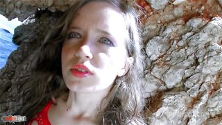 Lena Luminescente fucks Jorge at the beach