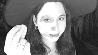 DELILAH S SEXY HALLOWEEN FIASCO (PREMIUM MOVIE)