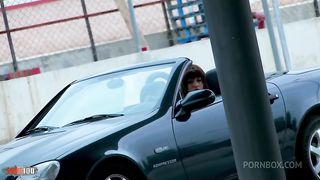 Fayna Vergara gets ass fucked to fix her car