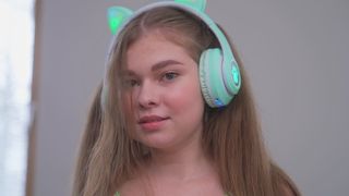 Young baby Meow Miu 18yo ! Nick's Anal Casting