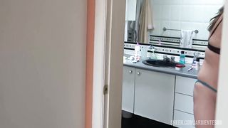 I agreed to show myself in front of our driver while I get dressed in jeans and he jerks off deliciously