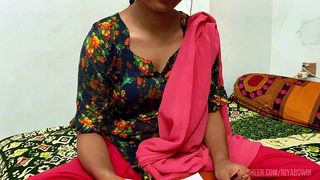 A MUSLIM ARABIC GIRL FUCK ALONE HOME