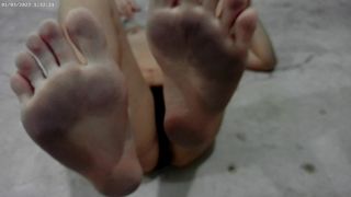WHITE HAIRED HAWAIIAN FOOT FETISH SHOW