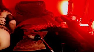 GREAT LEGS AND FEET TRANNY MILF TRAINING HER PUSSY ASS