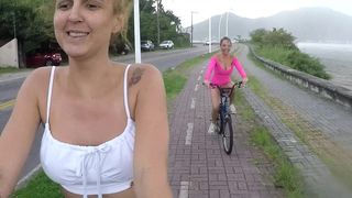 AS DUAS MOLHADINHAS, NAO ENCHARCADAS