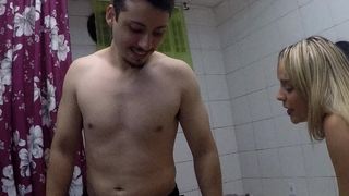 LOIRA FEZ UM MENAGE COM A COROA E O NOVINHO