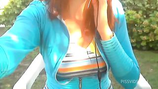 Wonderful squirting in the public park