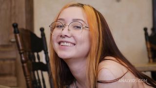 Shy Asian slut Kamila Wow gets a Dick in Tight Anal