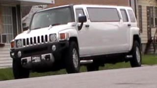 NILOU S CELLPHONE CRUSHING LIMO WAIT-NILOU ACHTLAND