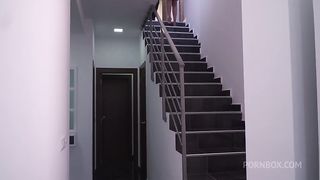 Carmen Leroi gets her asshole fucked.