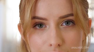 OMG, horizontal gape! Fucking Hot skinny Teen Berlin And Her First Anal (Nick's anal casting) NRX132