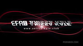 Rose Valerie - Juan Lucho