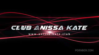 Rose Valerie - Juan Lucho