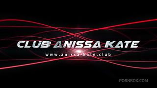 Rose Valerie - Juan Lucho