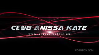 Nikita Bellucci - Bruno SX