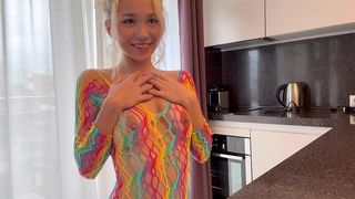 THIS GIRL S TIGHT PUSSY EXPANDS NEW HORIZONS