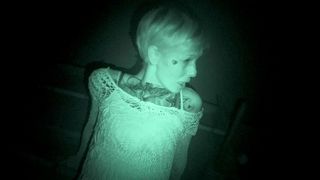 NIEMAND WIRD DICH FINDEN! SKINNY-BLONDINE IN KELLER VERSCHLEPPT ?