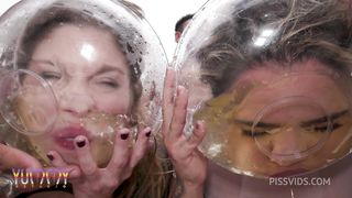 ANAL QUEENS ALICE MAZE AND VICTORIA DIAS FISTING EACH OTHER S ASS BEFORE HOT 5 ON 2 WITH DAP 0% PUSSY , ANAL RIMMING ,FOOTJOB AND DRINKING LOADS OF PEE