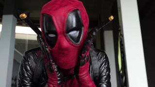 WOLVERINE FUCKS DEADPOOL-HOTTIE HARD AFTER PASSIONATE CUNNILINGUS AND CUMS INSIDE