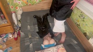 QUEEN IN HIJAB FOOT TEASE,BJ,HANDJOB TO THE TYRANNY CHAPTE 3