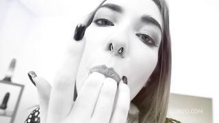 Piss drinking slut Giada Sgh first time to Gonzo with DAP and 0% Pussy fucking SZ2862