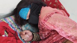 AWESOME CAMGIRL MASTURBATING PUSSY WEARING HIJAB NACKED TITS