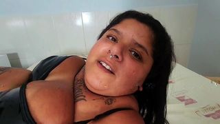 ESCRAVO ADORA O PE DE SUA DONA - MARY JHUANA