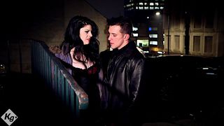 OBSESSIVE CREEPER IS FIXATED ON A WORKING GIRL