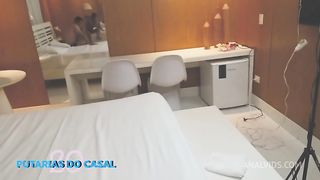 Dei um cha buceta no cara