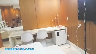 Dei um cha buceta no cara